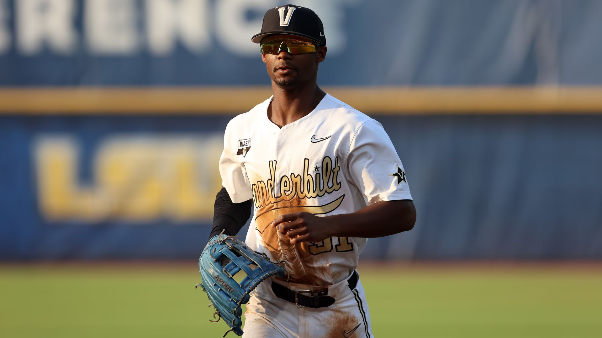 Enrique Bradfield Jr.