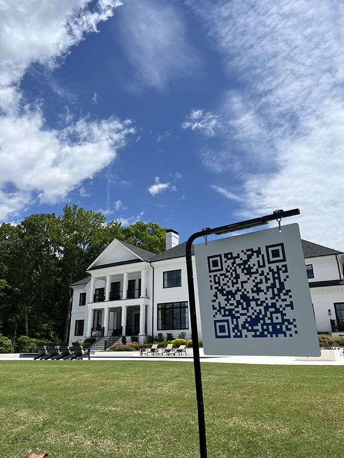 7214 Baltusrol Lane QR code