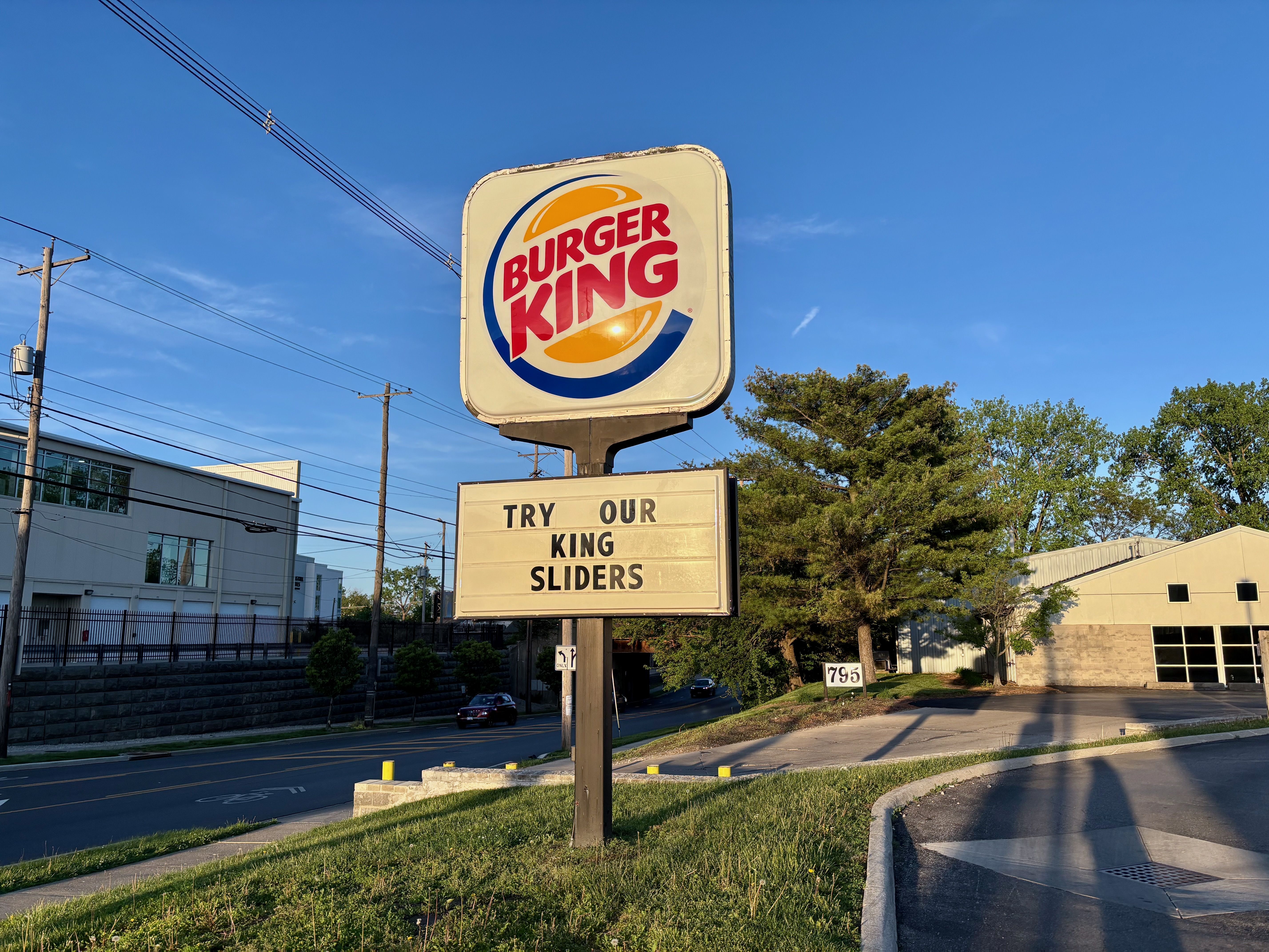 We tried the new Burger King sliders tested in Columbus - Axios