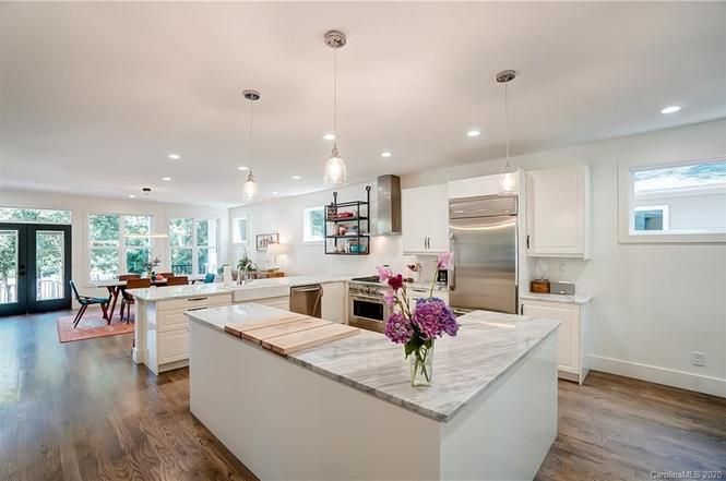 2131 Eaton Rd kitchen