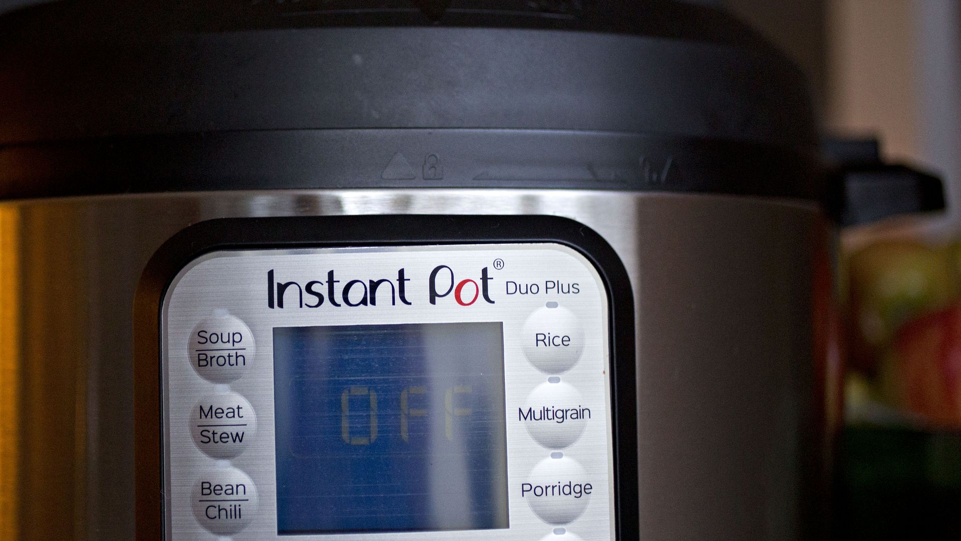 An Instant Pot saying OFF