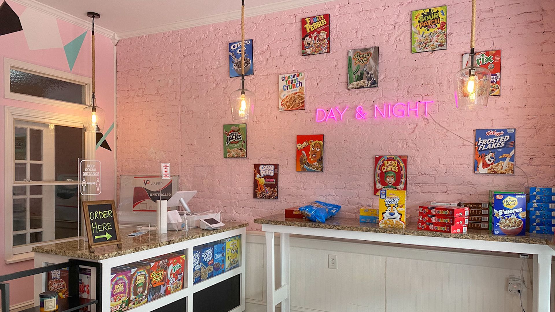 Day & Night Exotic Cereal Bar, Uptown