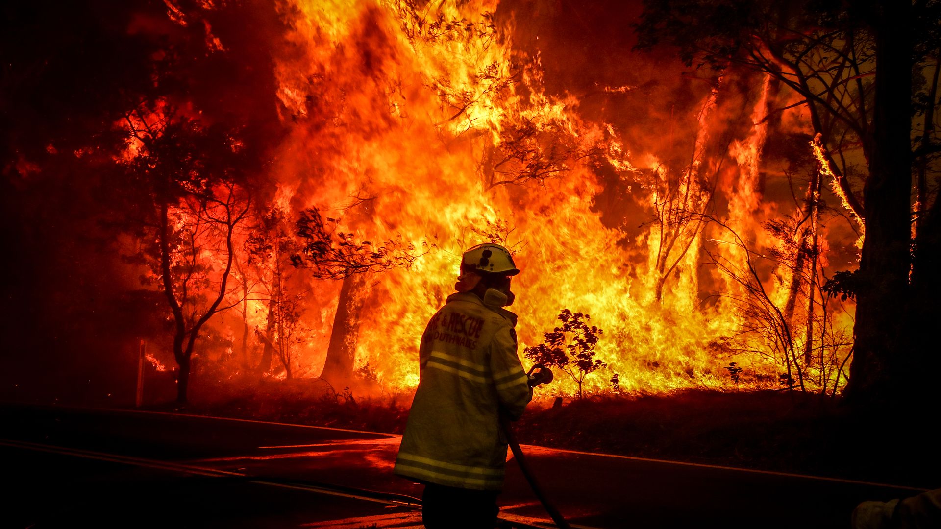 Fires rage across Australia amid heat wave — photos Axios