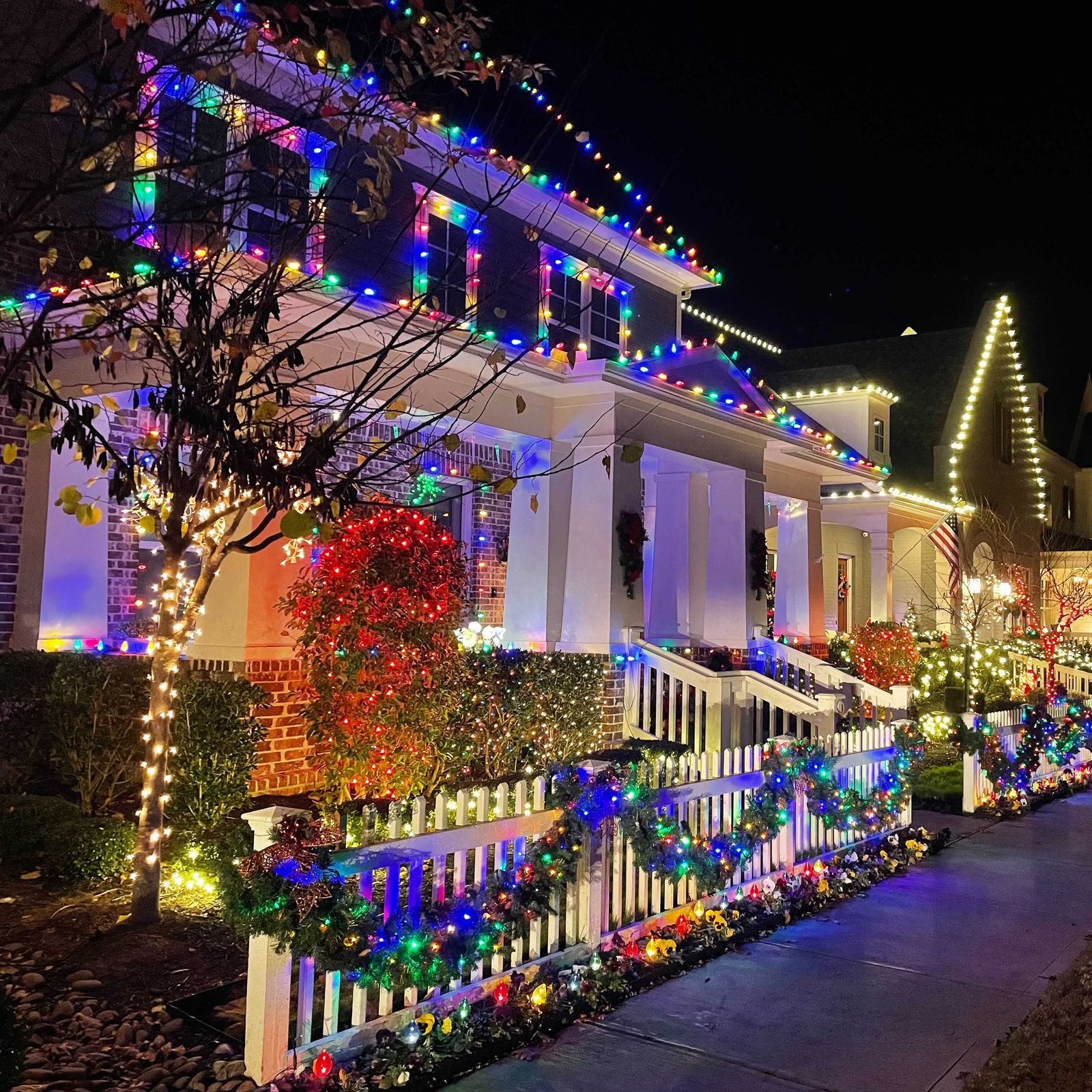 Christmas Lights In Crowley Tx 2022 Where To See Christmas Lights From Your Car In North Texas - Axios Dallas