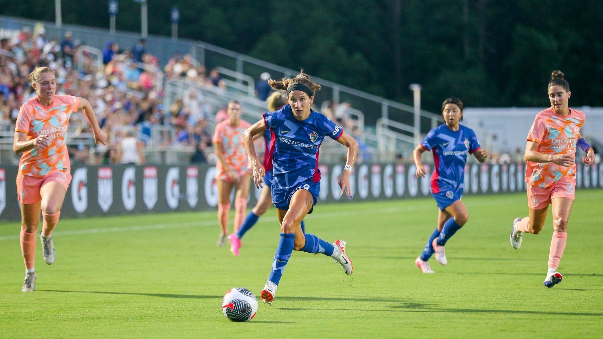 CARY, NC - JULY 20: North Carolina Courage defender Ryan Williams (13) dribbles forward during the NWSL game between the North Carolina Courage and the Orlando Pride on July 20, 2024 at WakeMed Soccer Park in Cary, NC. (Photo by Nicholas Faulkner/Icon Sportswire via Getty Images)