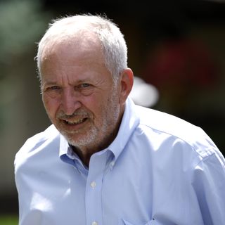 Larry Summers takes leave from Harvard after Epstein emails release