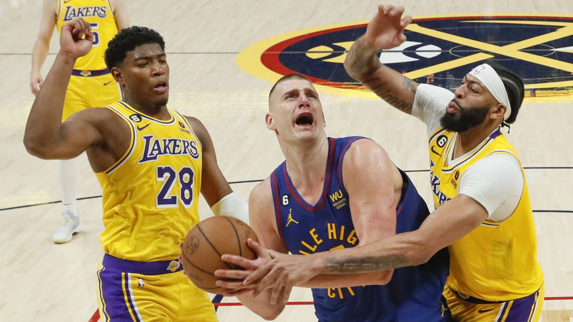 Warriors vs Lakers game 3: How much do tickets cost for the playoff game in  LA? - AS USA