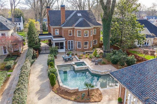 2059 Hopedale Ave. pool