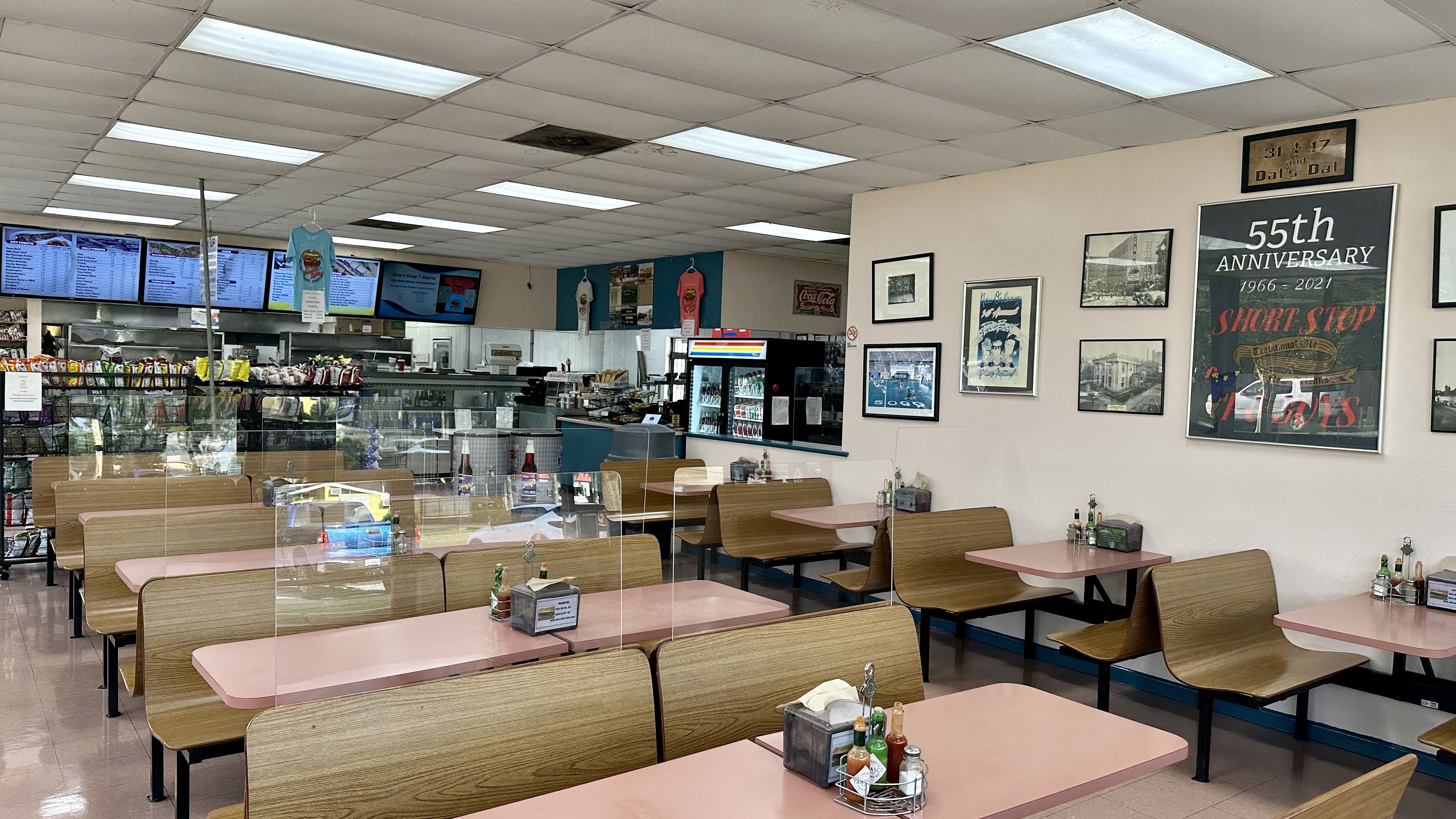 Photo shows the booths inside the dining room at Short Stop Poboys.