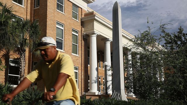 Manatee County to consider bringing Confederate monument back - Axios