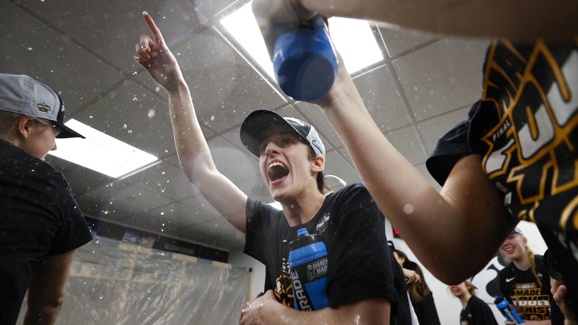 Caitlin Clark cheering