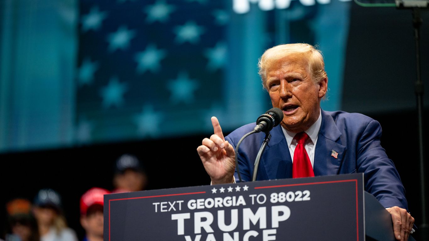 Trump briefed on "threats from Iran to assassinate him," campaign says