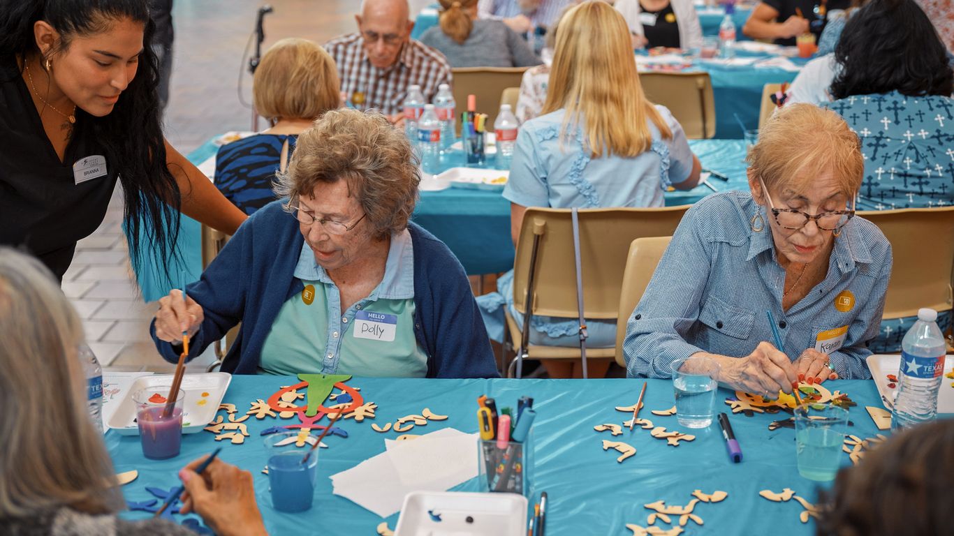 How SAMA uses art to connect people living with dementia