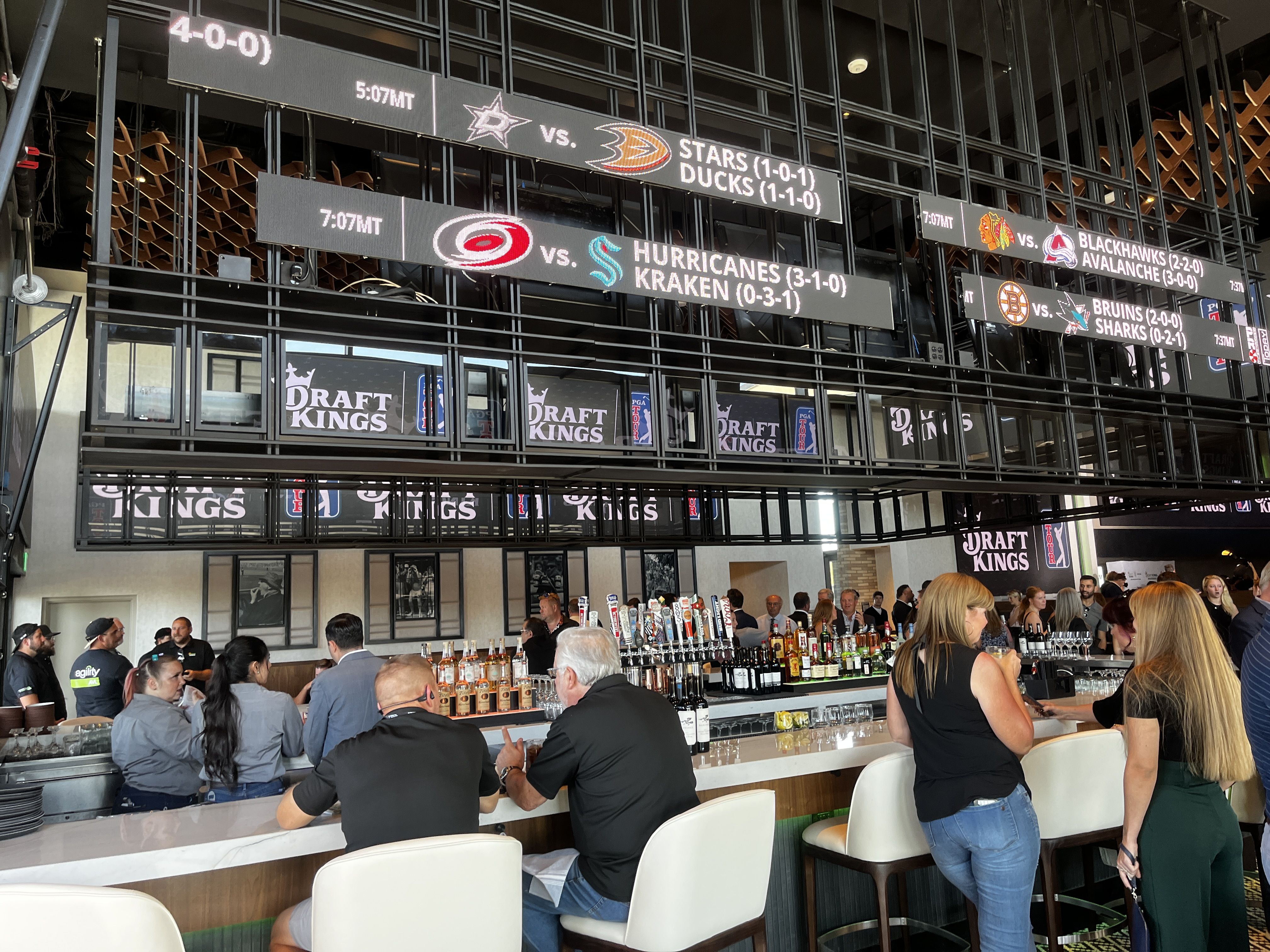 First Look DraftKings Sportsbook at TPC Scottsdale Axios Phoenix