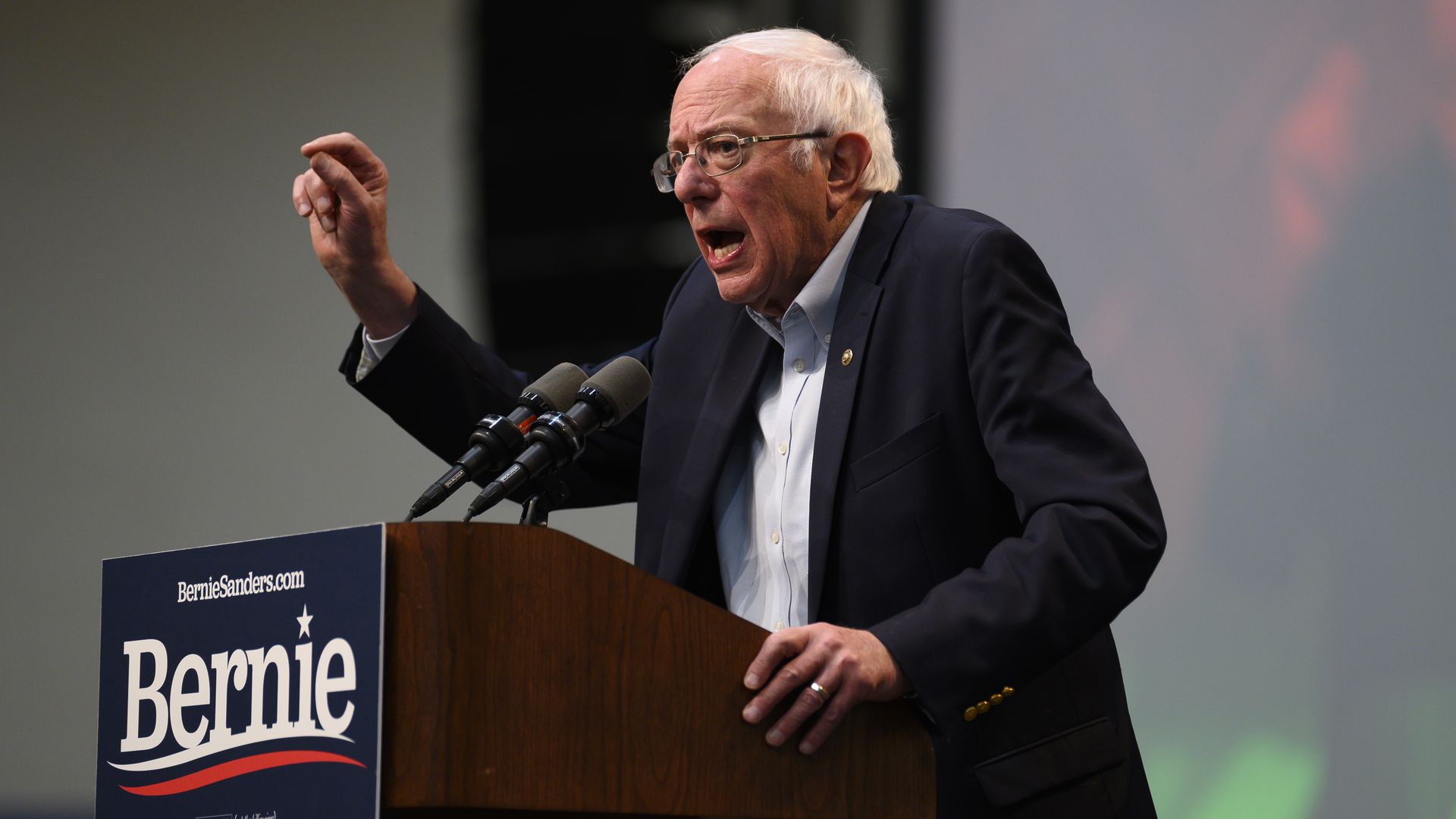  Democratic Presidential candidate Bernie Sanders (I-VT) speaks during the Climate Crisis Summit at Drake University on November 9