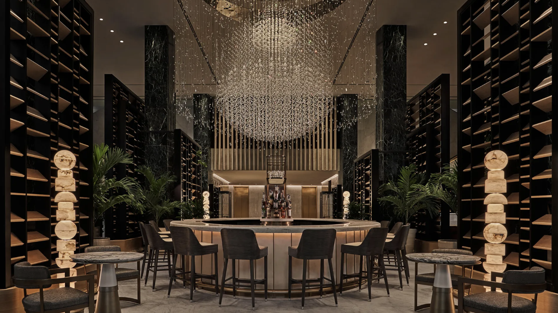 The Chandelier Bar at the Four Seasons New Orleans. Photo: Christian Horan/Courtesy of Four Seasons