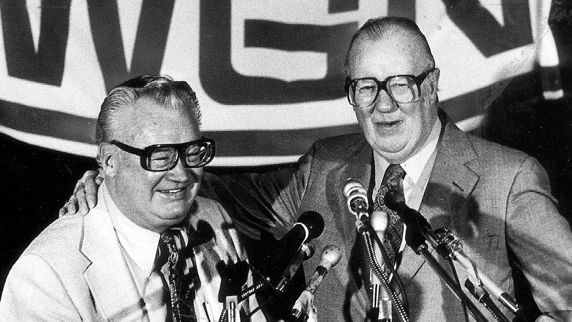Jack Brickhouse introduces Harry Caray at a press conference in 1981. 