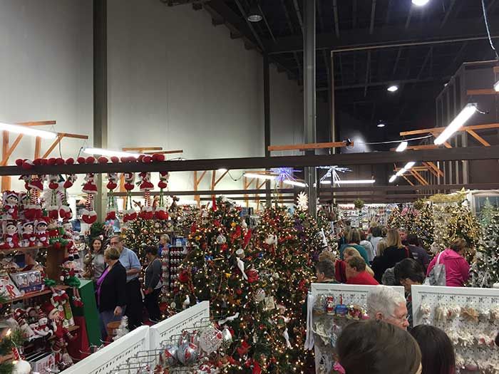 southern-christmas-show-christmas-mouse