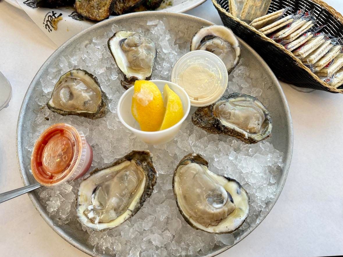 Best thing we ate in New Orleans: Chargrilled oysters at Felix's ...