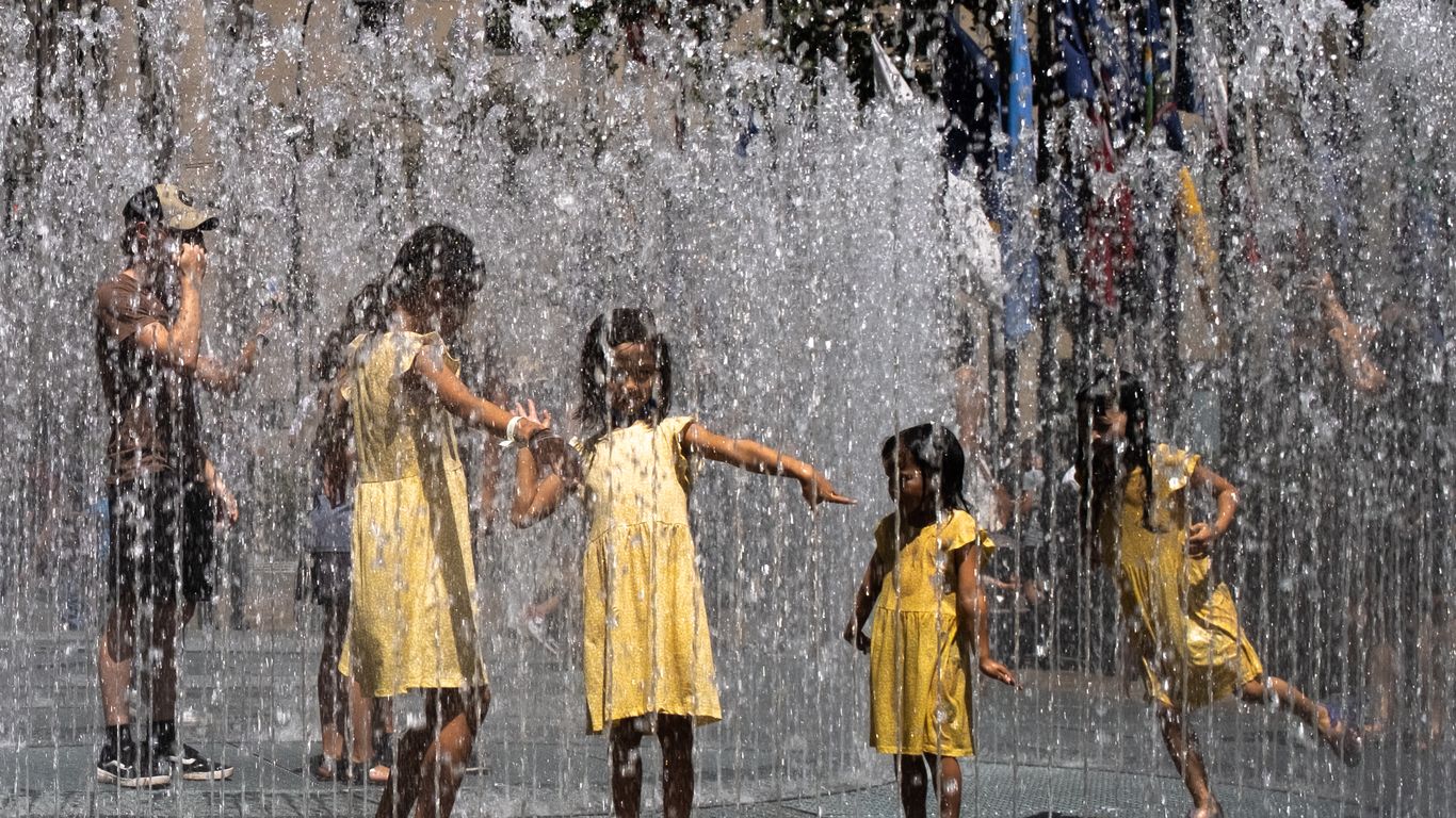 UK to See Third Heatwave of Year This Weekend