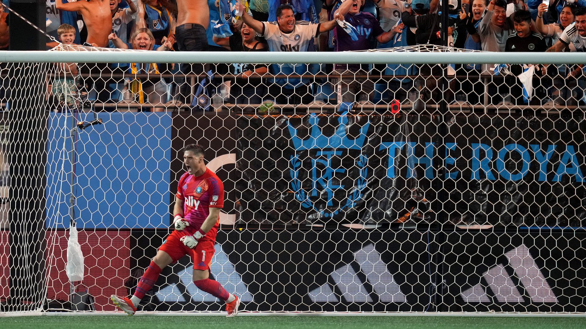 Kahlina celebrates.