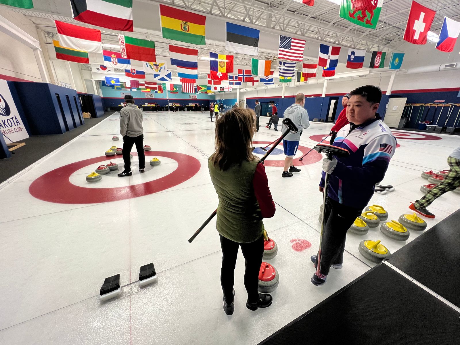 New Twin Cities curling clubs are filling fast and ice time is getting  harder to find - Axios Twin Cities