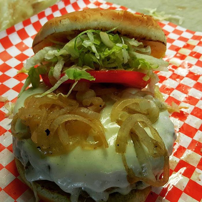 Sals-Roadside-Eatery-The-Belly-Burger-80z-of-Pork-and-Beef