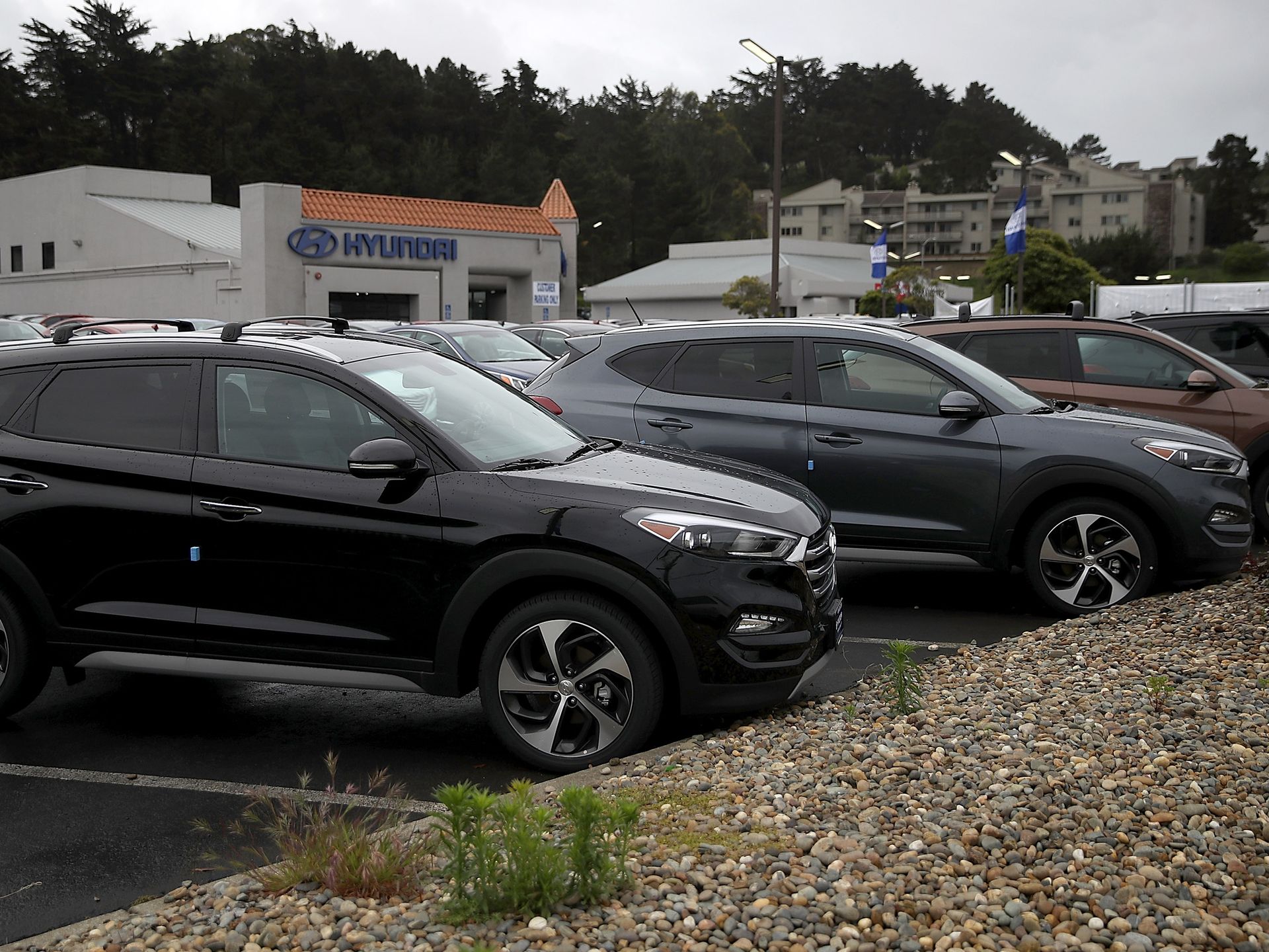 Hyundai and Kia recall nearly 485000 vehicles due to fire risk