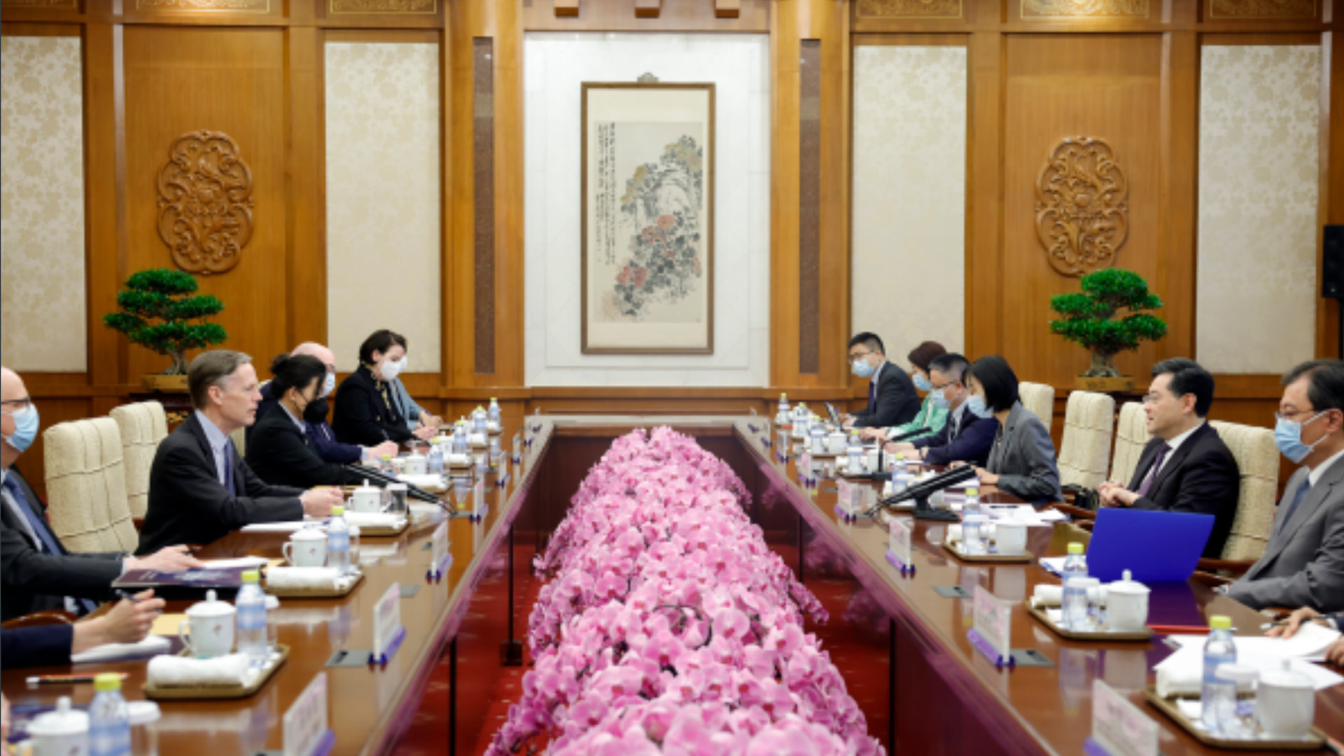 U.S. and Chinese officials met to discuss bilateral relations
