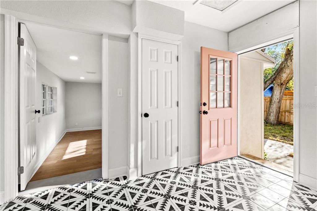 2926 6th Ave. North tile details