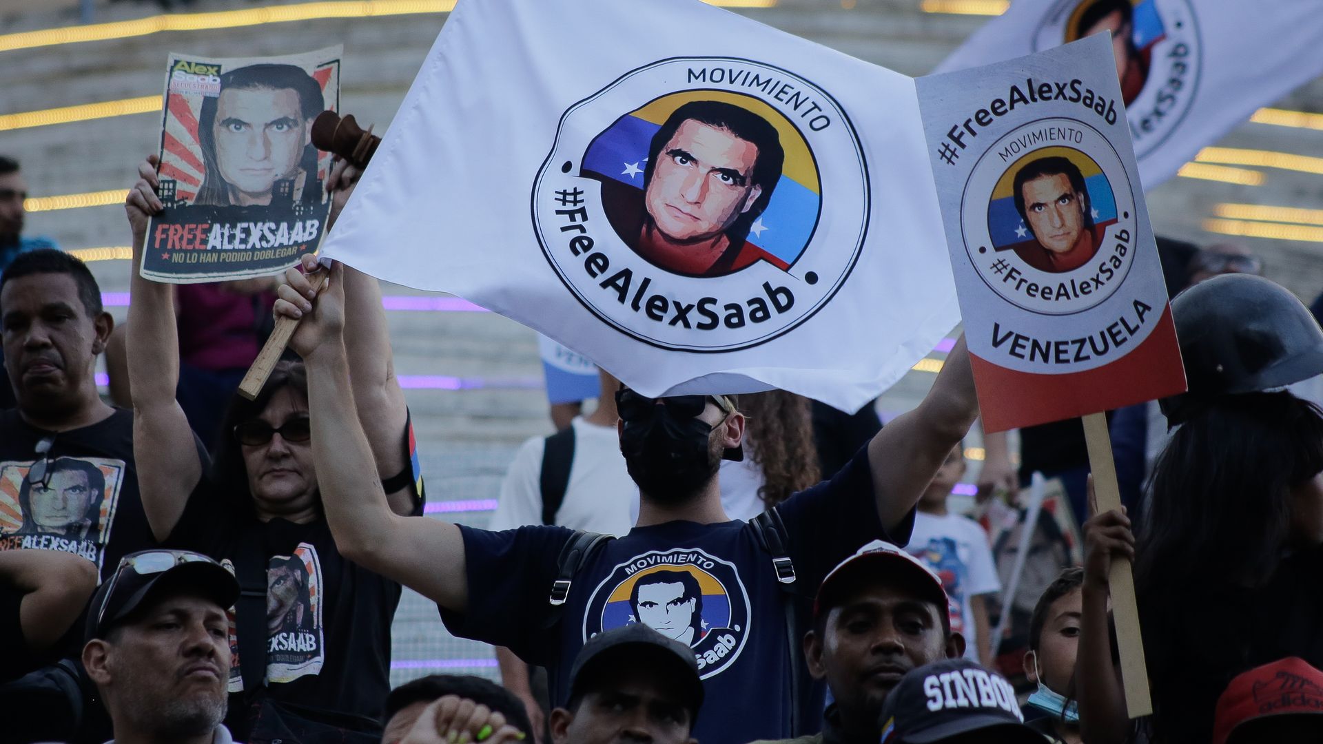 People holding a demonstration in support of Colombian businessman Alex Saab in Caracas, Venezuela, in August 2022.