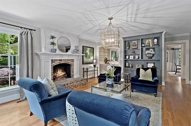 4800 Rockview Ct living room