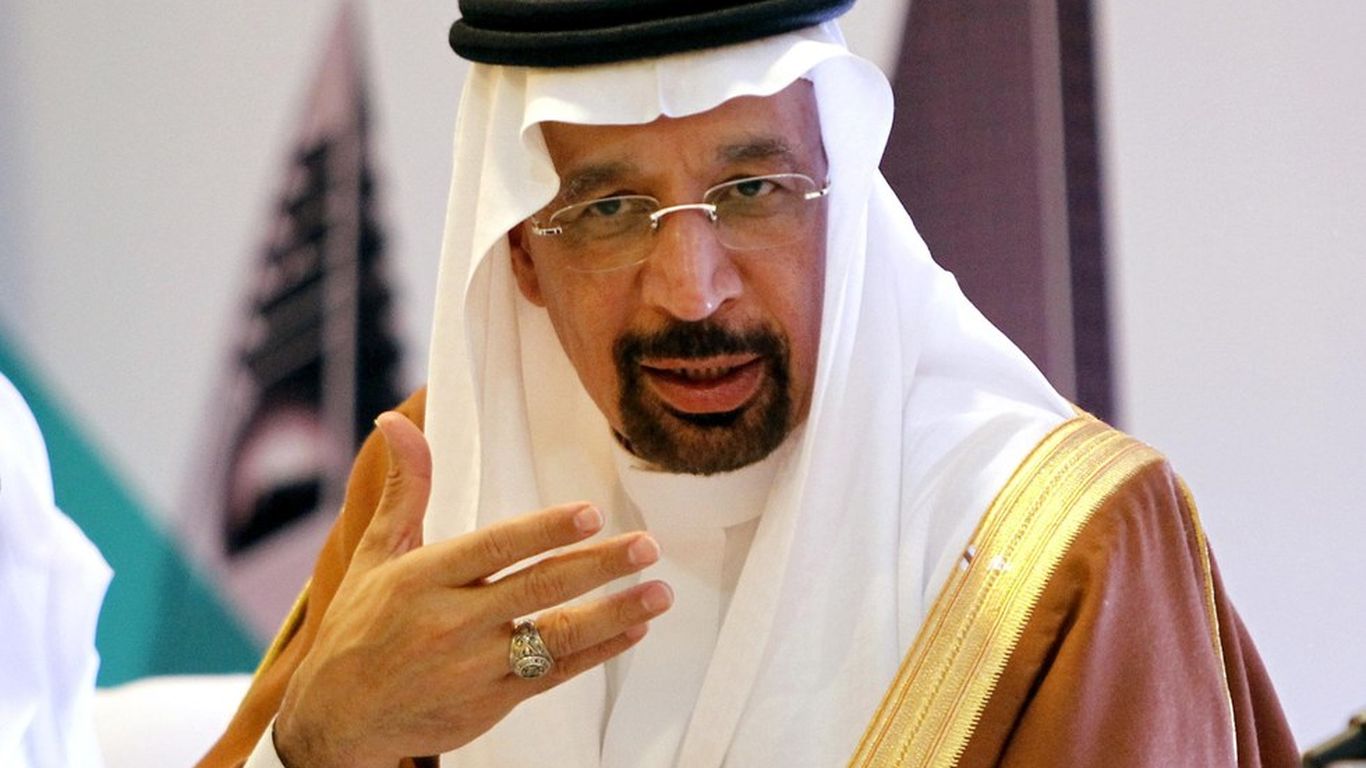 Report: OPEC will extend oil cuts into 2018