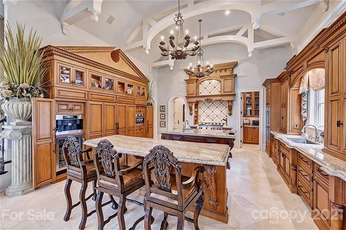 16602 Flying Jib Rd.kitchen