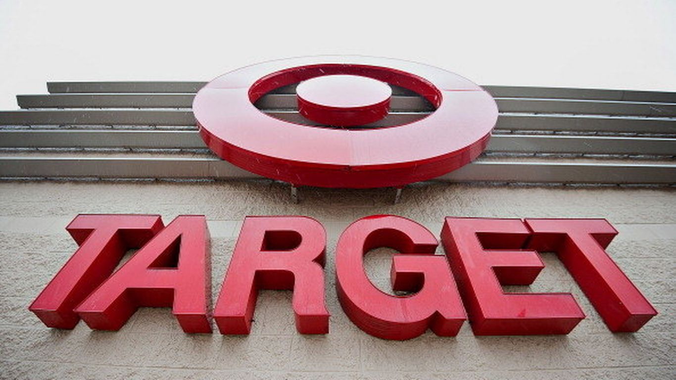 Will buy. Target Ритейл лого. Таргет и Амазон. Target Corporation.