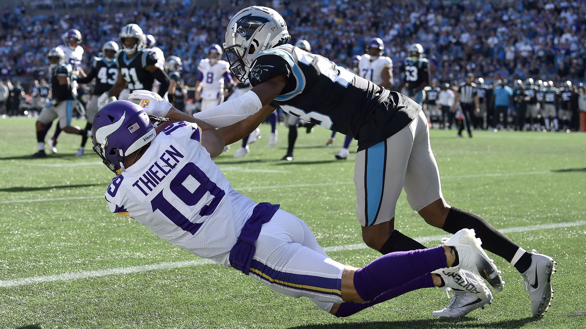 Adam Thielen catch