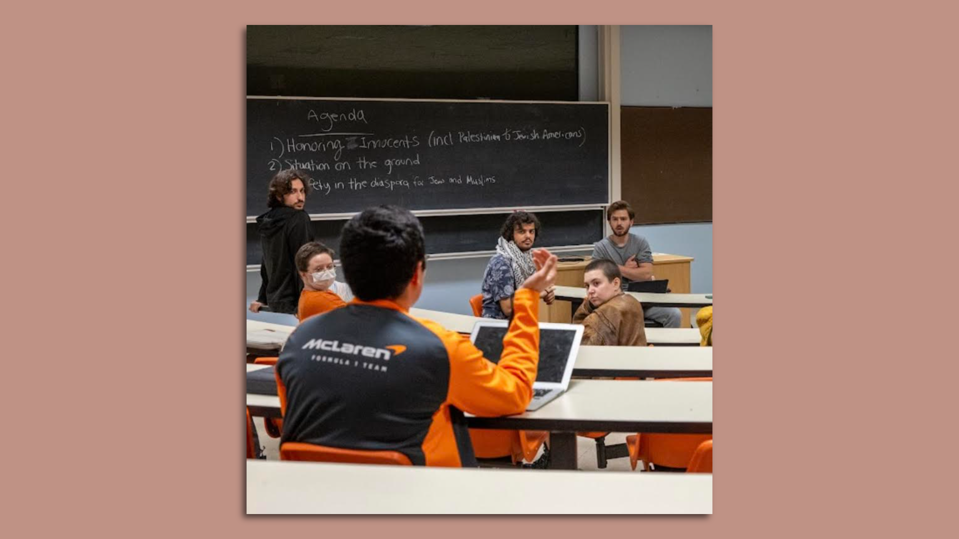 Students at a dialogue session.