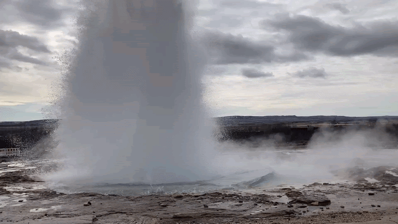 An exploding geyser