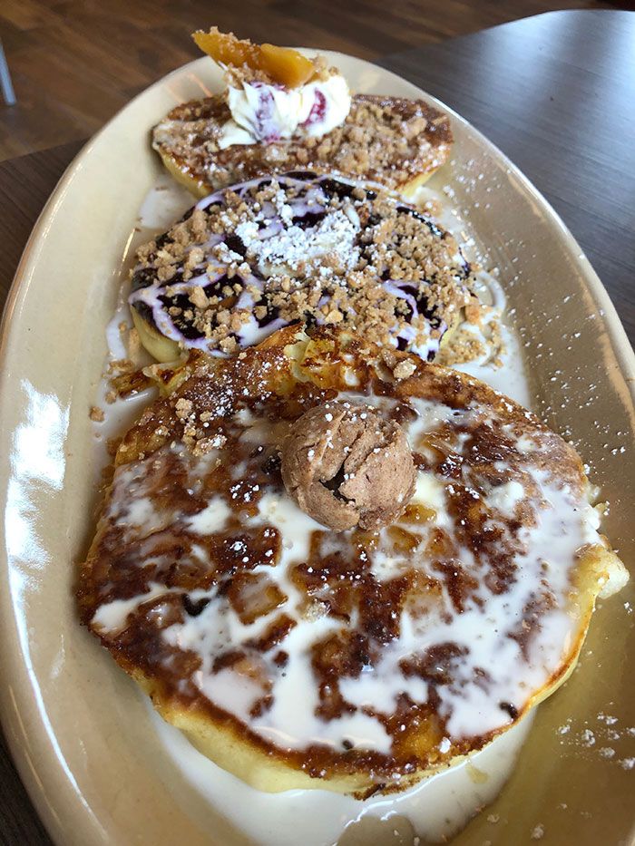 snooze-pancakes at brunch