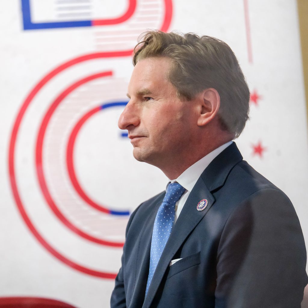 Biden opponent Dean Phillips sees little support from past donors