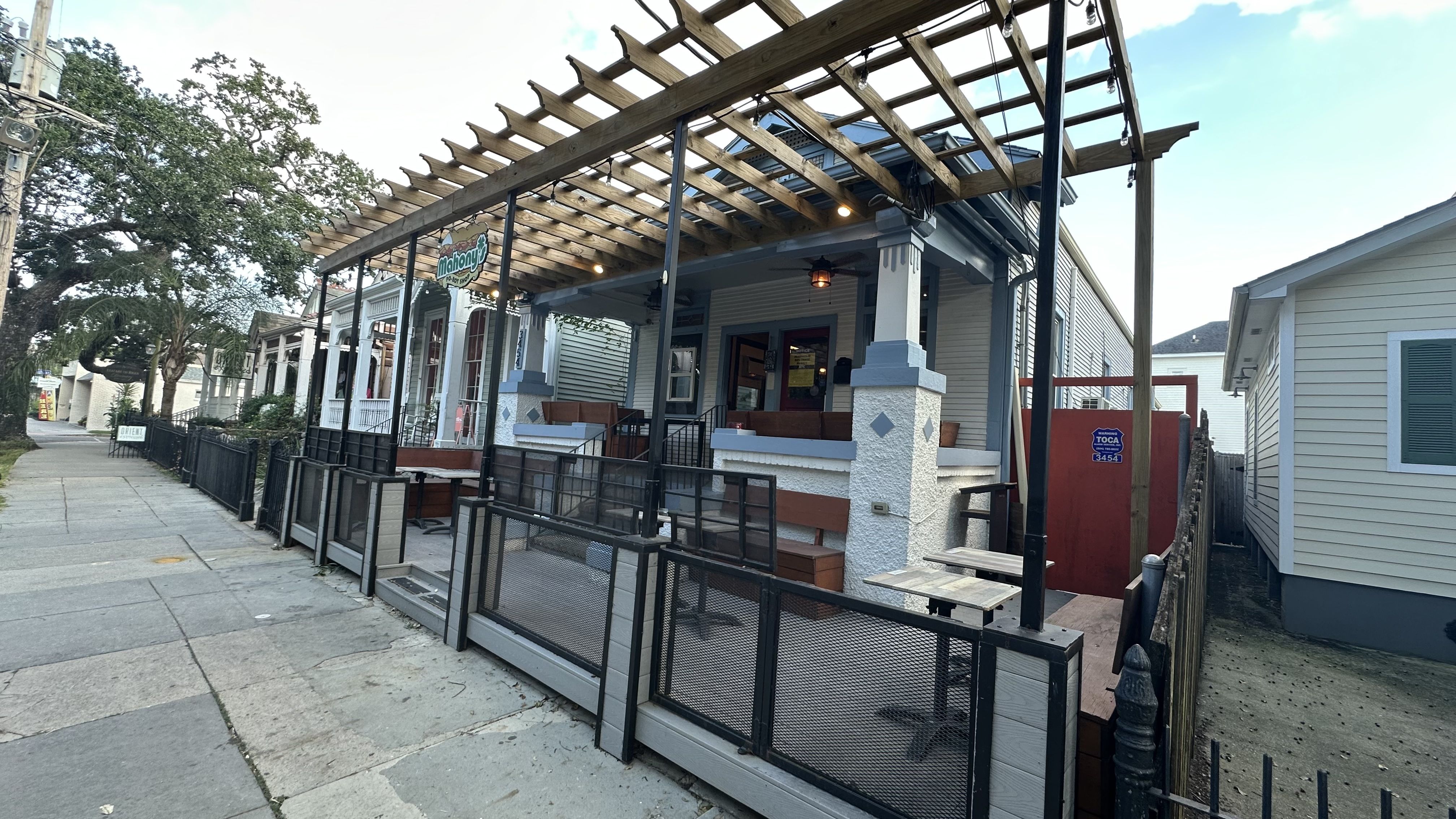 The exterior of Mahony's Po-Boys.