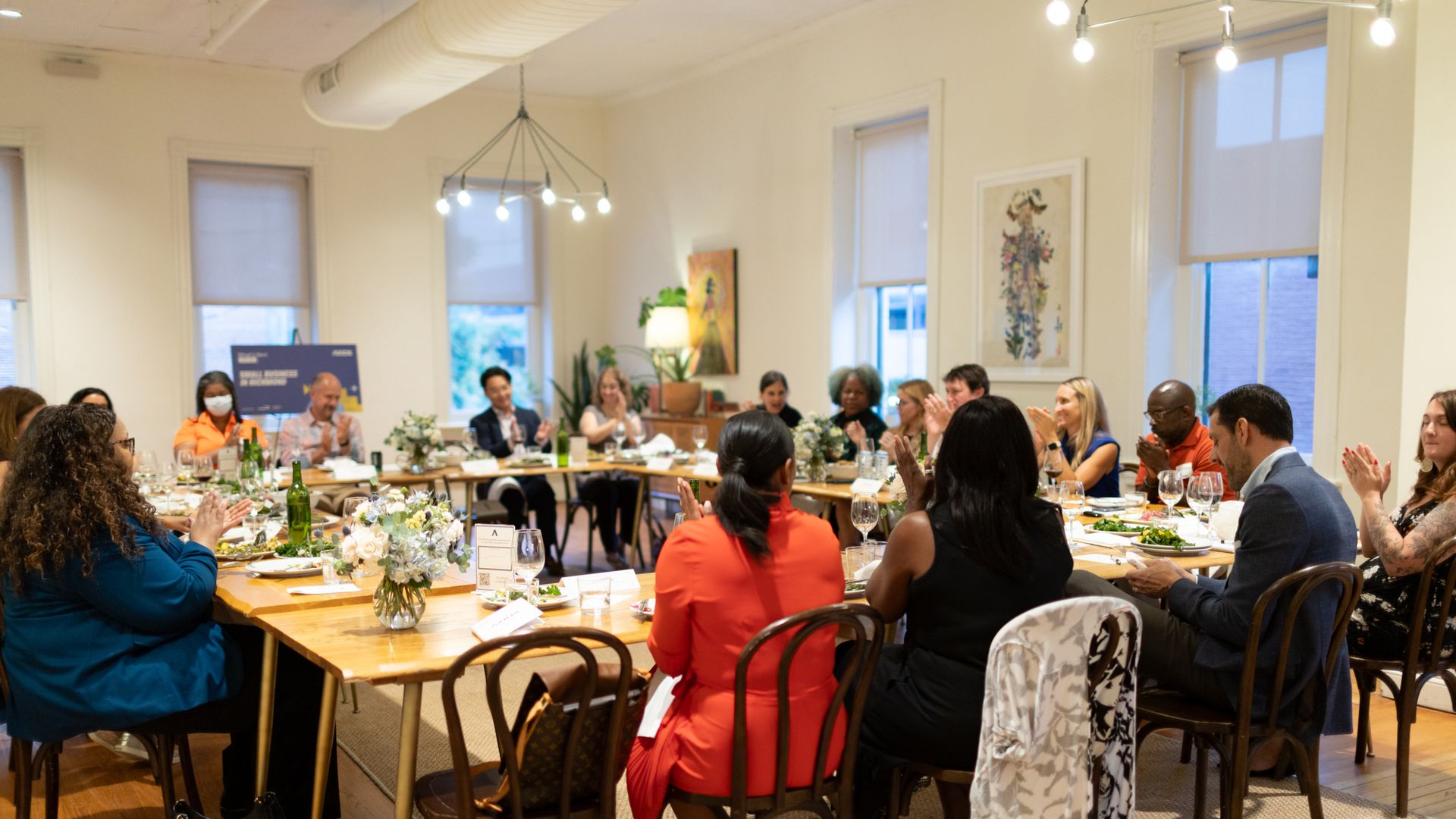 Attendees enjoyed dinner during the intimate roundtable discussion. Credit: Jen Danson Photography for Axios