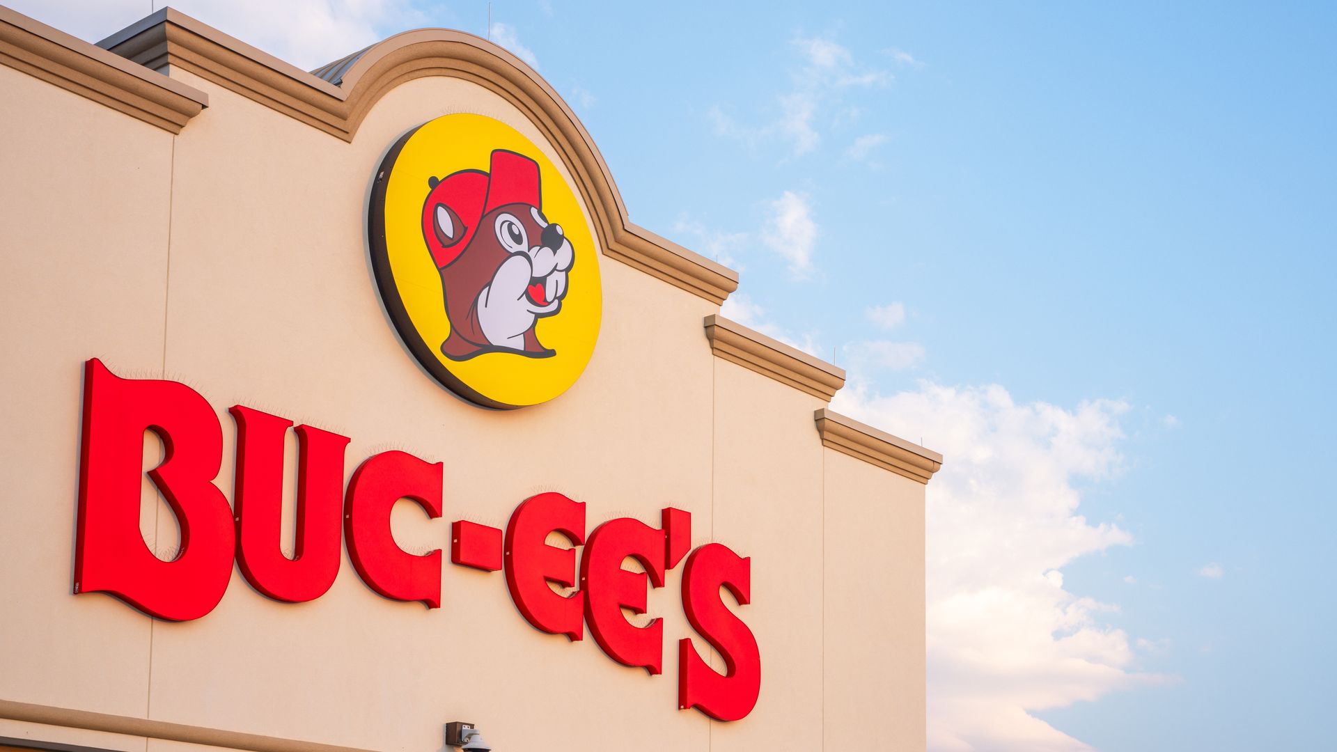 Image shows a Buc-ee's beaver sign on the front of the store.