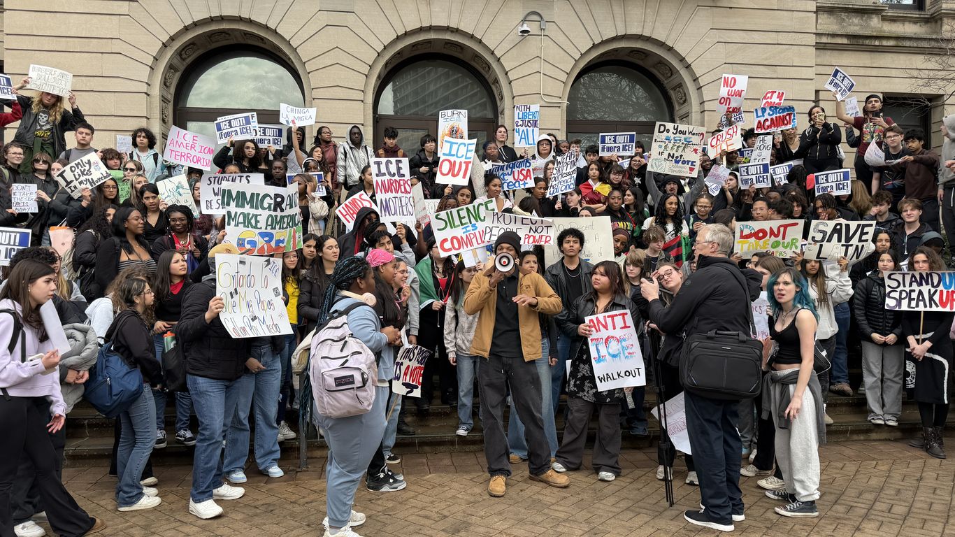 Chicago's Lincoln Park High School students protest ICE tactics - Axios ...