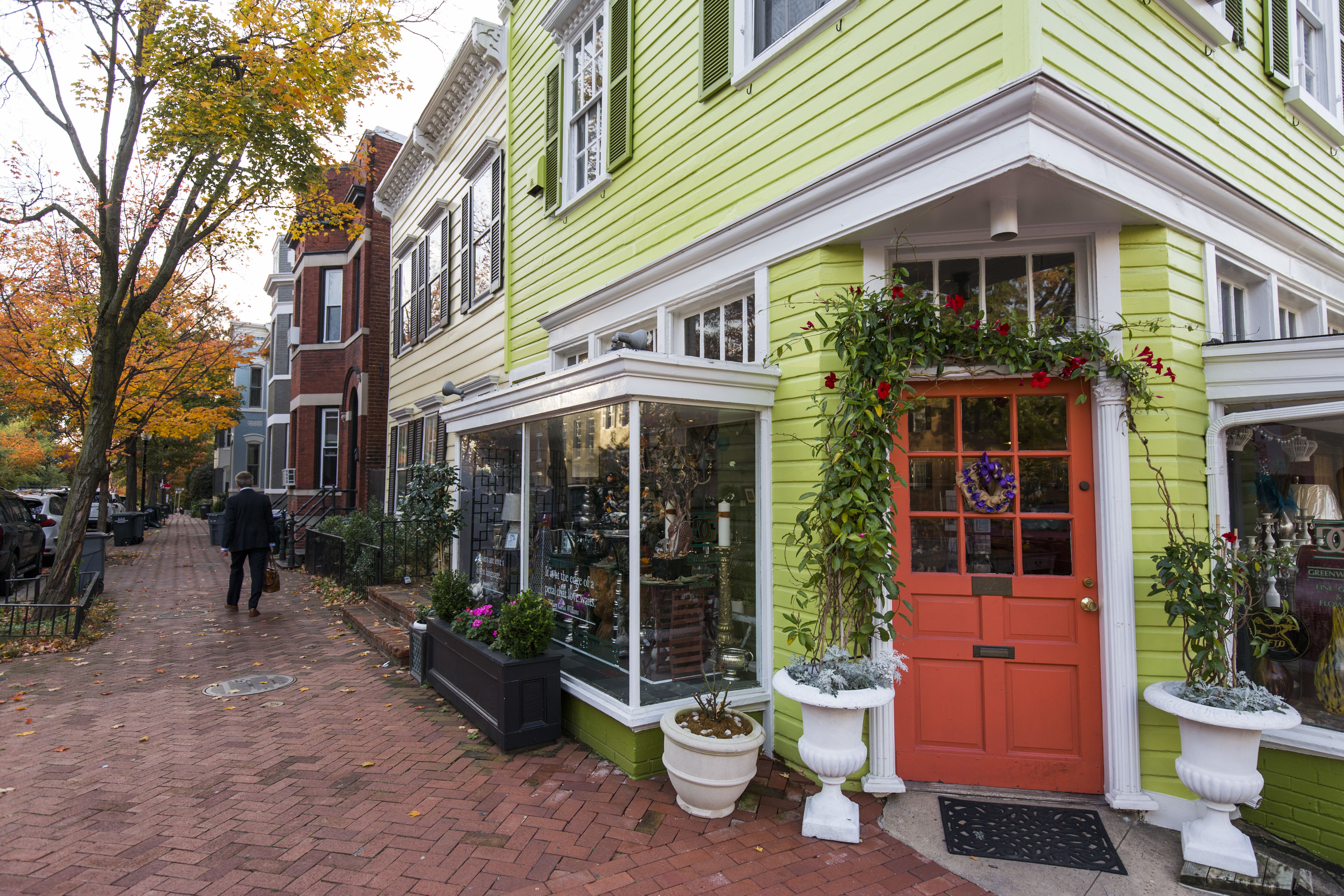 Get a peak inside Georgetown's gorgeous gardens. Photo: Brooks Kraft LLC/Corbis via Getty Images