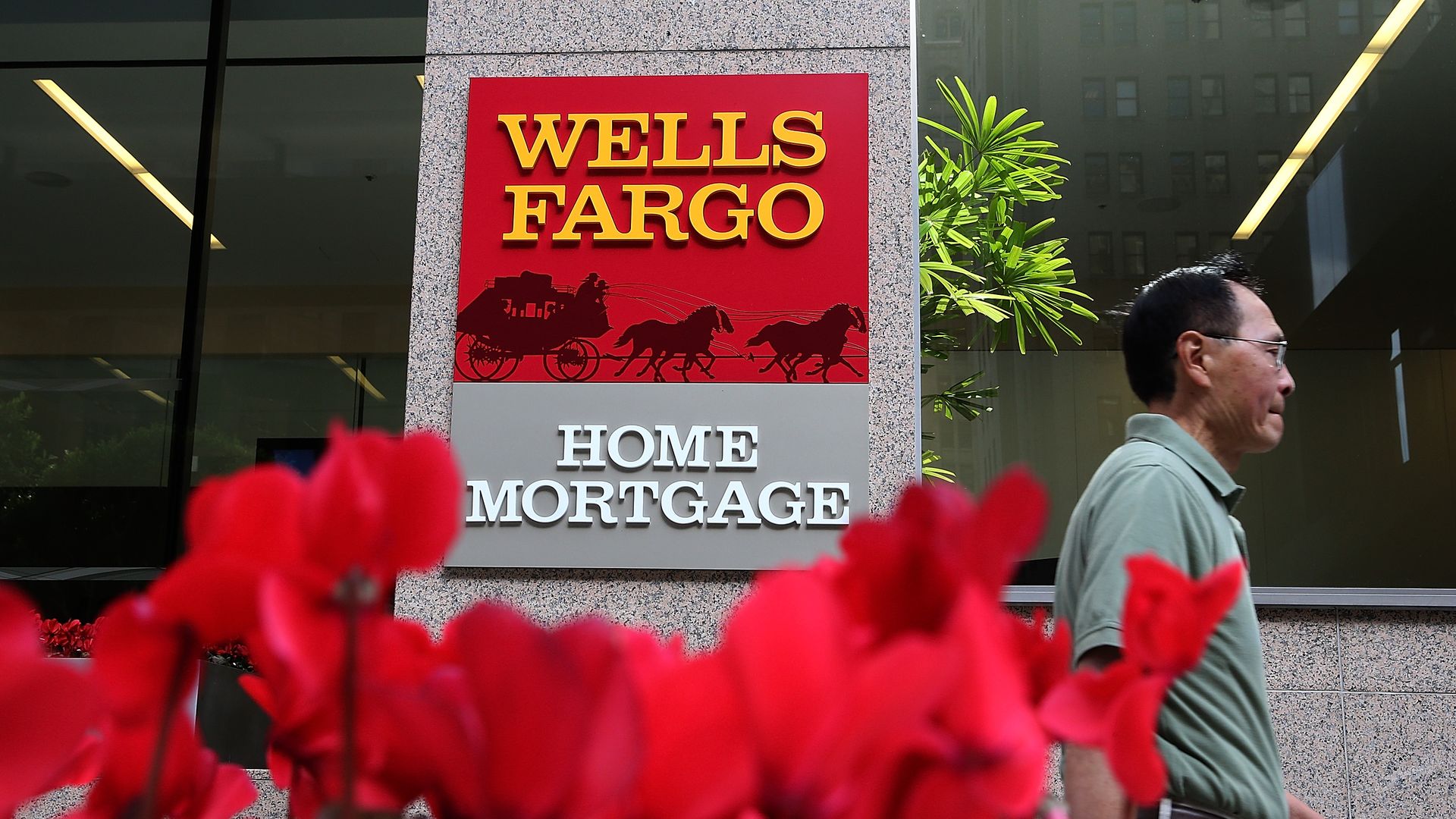 A Wells Fargo Home Mortgage sign 