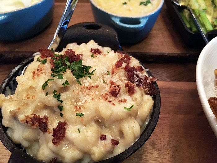 pork-belly-mac-and-cheese-oak-steakhouse