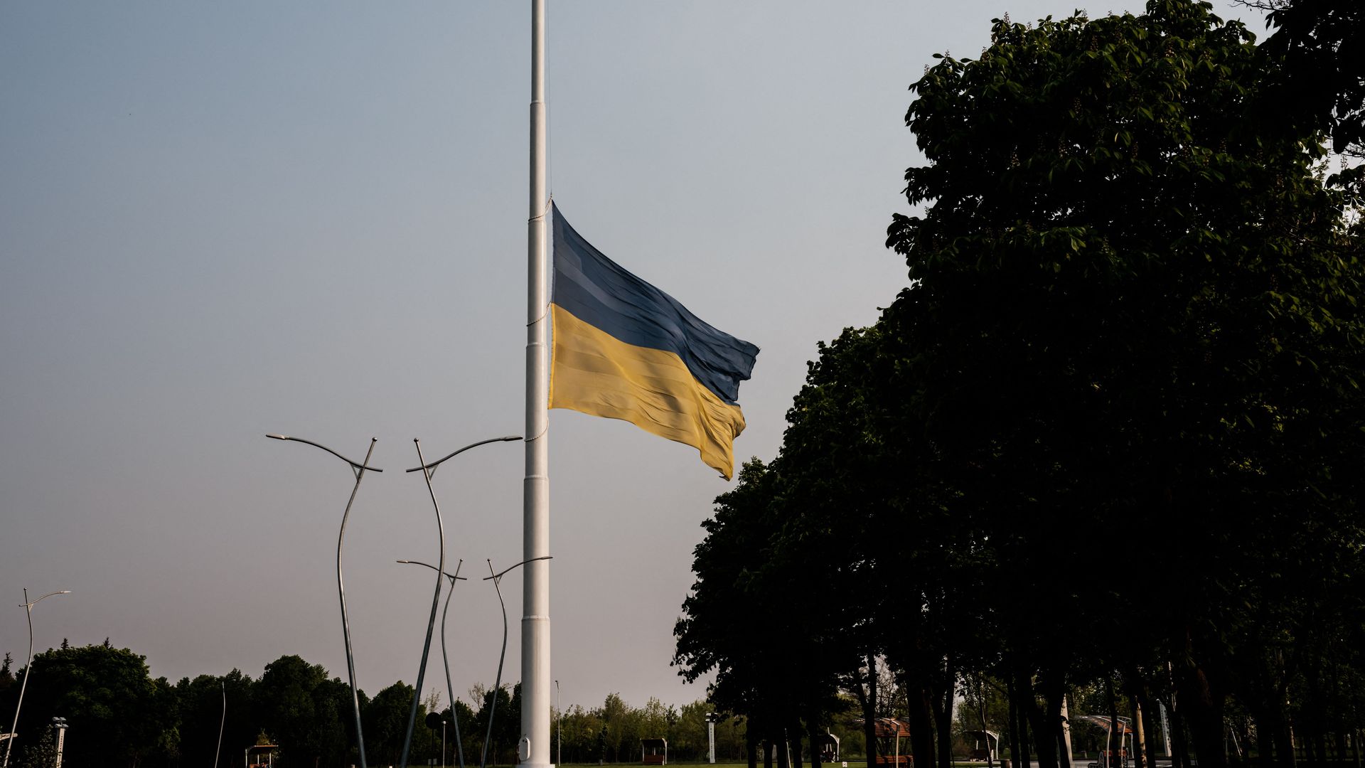 A Ukrainian flag at half-mast in Kramatorsk, eastern Ukraine, on May 5.