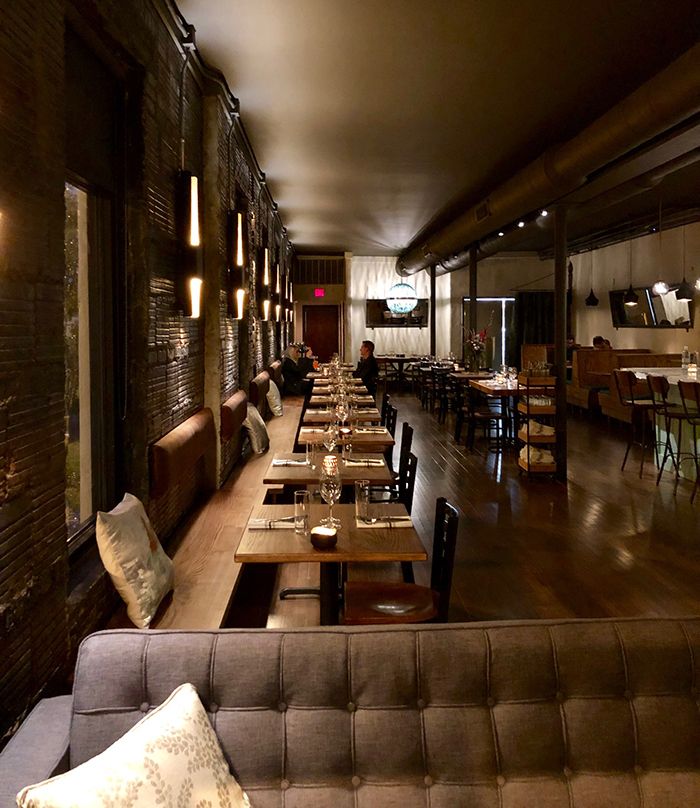 seating-inside-customshop-restaurant