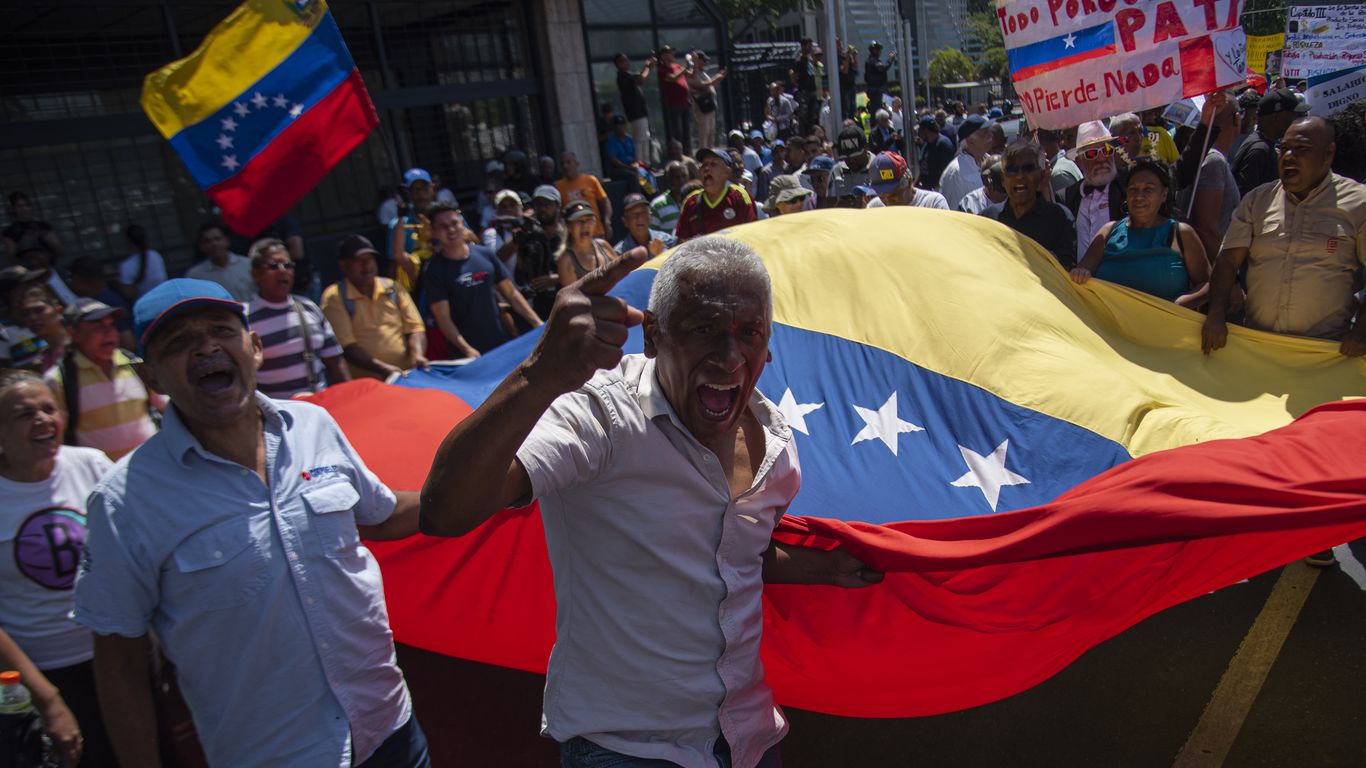 Scoop: U.S. eases bank sanctions amid Venezuela's economic woes